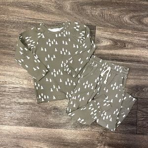 Mebie Baby- Olive Pines set 2T
